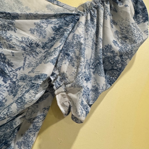 SHEIN Blue and White Ruched Blouse - Picture 6 of 13